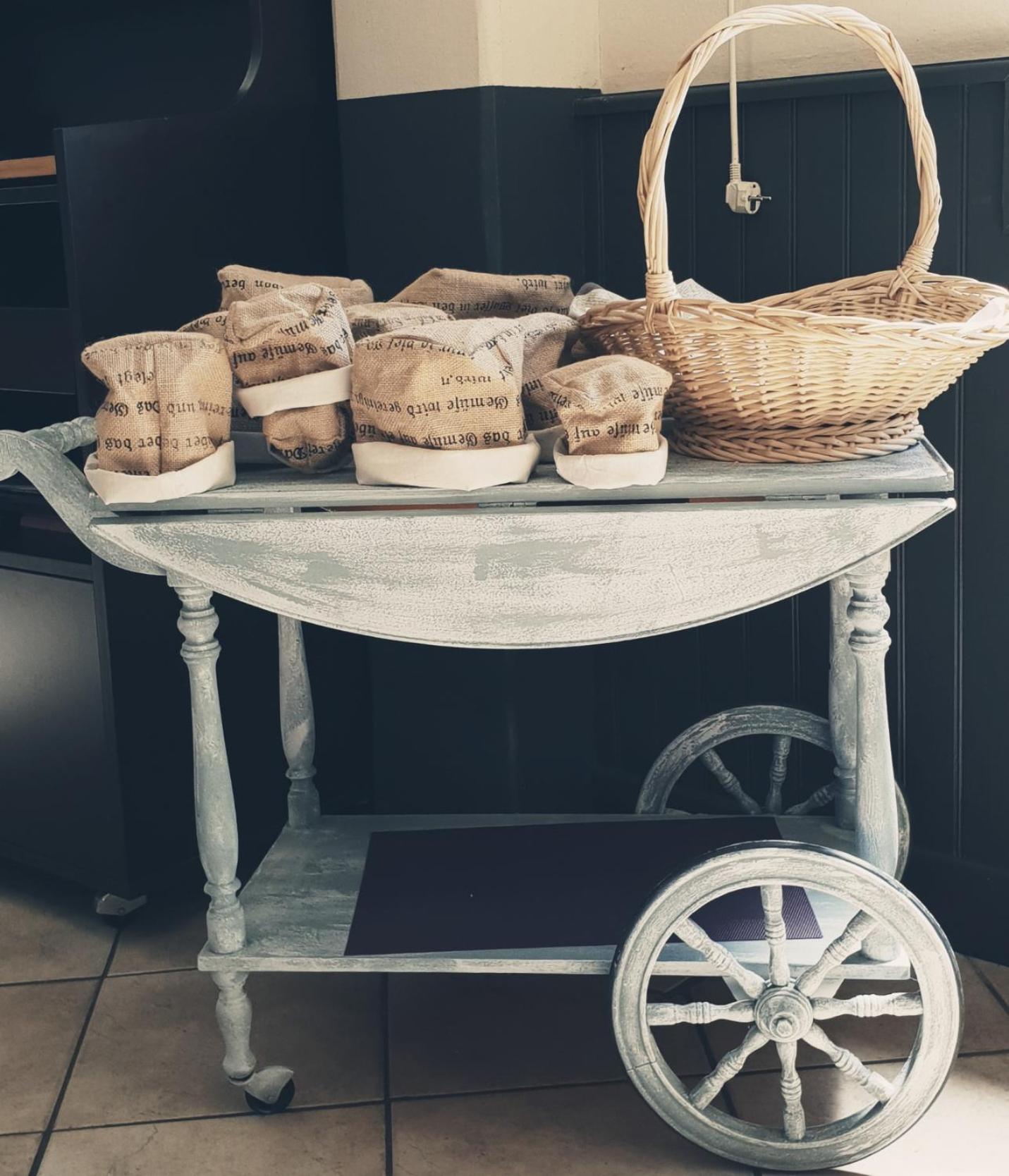 La Petite Maison Des Artistes Castelnau-Pégayrols Buitenkant foto