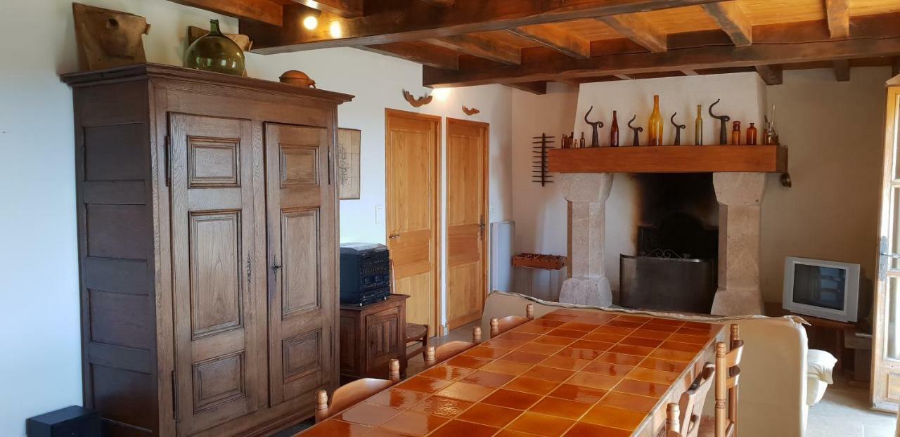 La Petite Maison Des Artistes Castelnau-Pégayrols Buitenkant foto