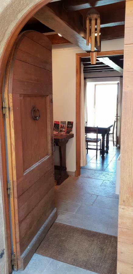 La Petite Maison Des Artistes Castelnau-Pégayrols Buitenkant foto